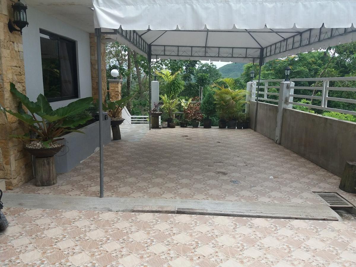 Villa Feliza Loboc Exterior photo